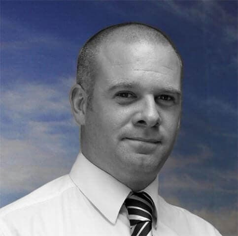 Robert Oldershaw, Director